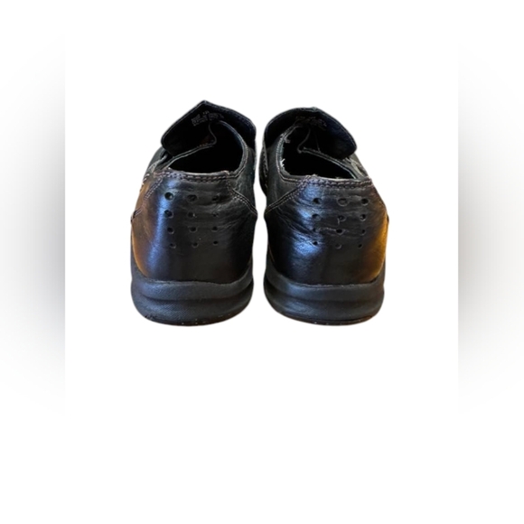Clark’s Slip On Leather Shoe EUC Wave Walk Black Size 7 1/2 M - Picture 4 of 8